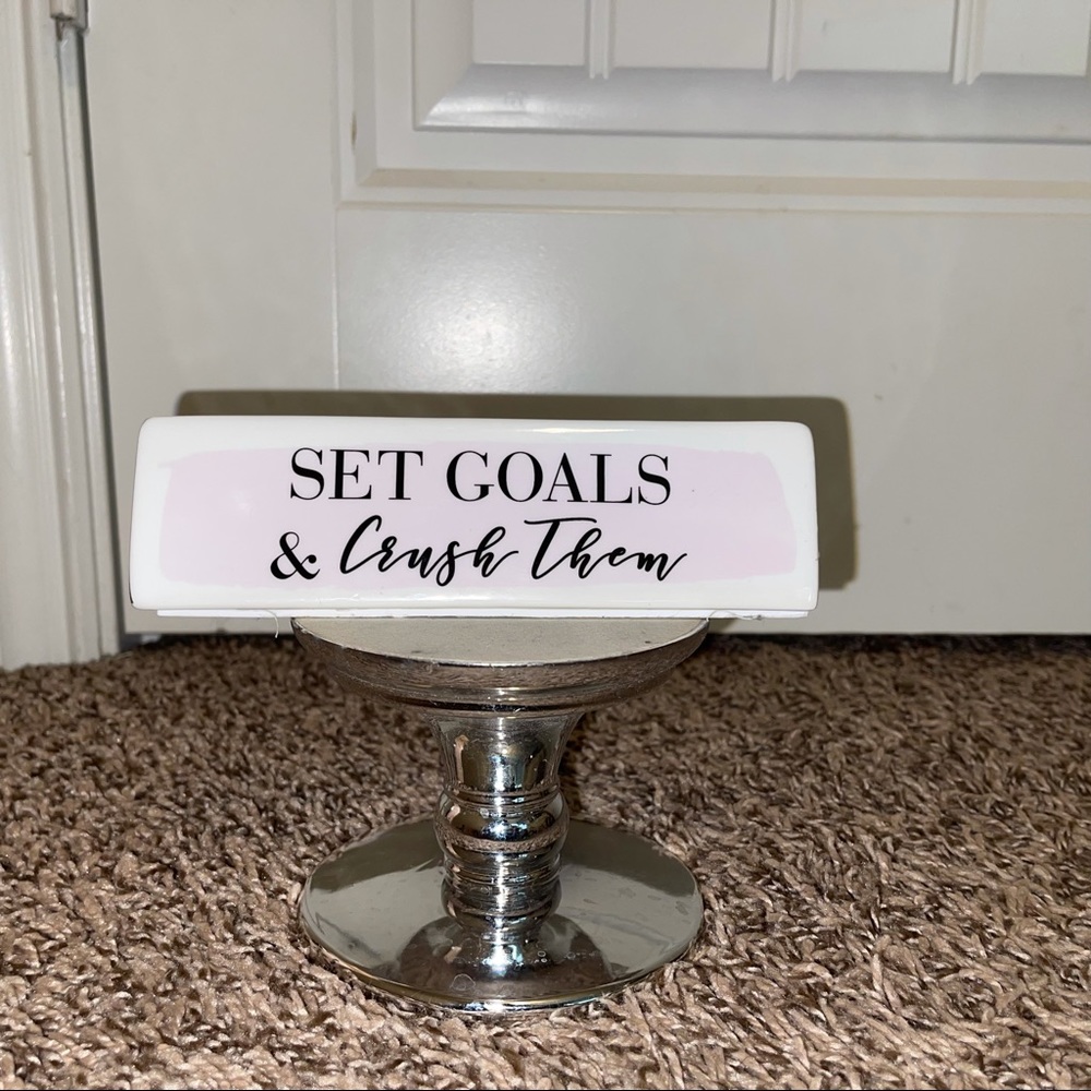 Set Goals Desk Organizer